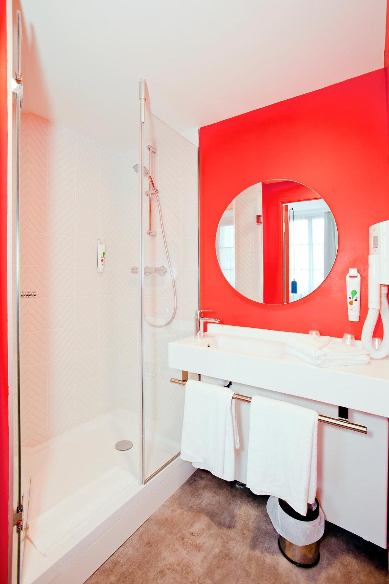 Hotel Ibis Styles Chalons En Champagne Centre Esterno foto