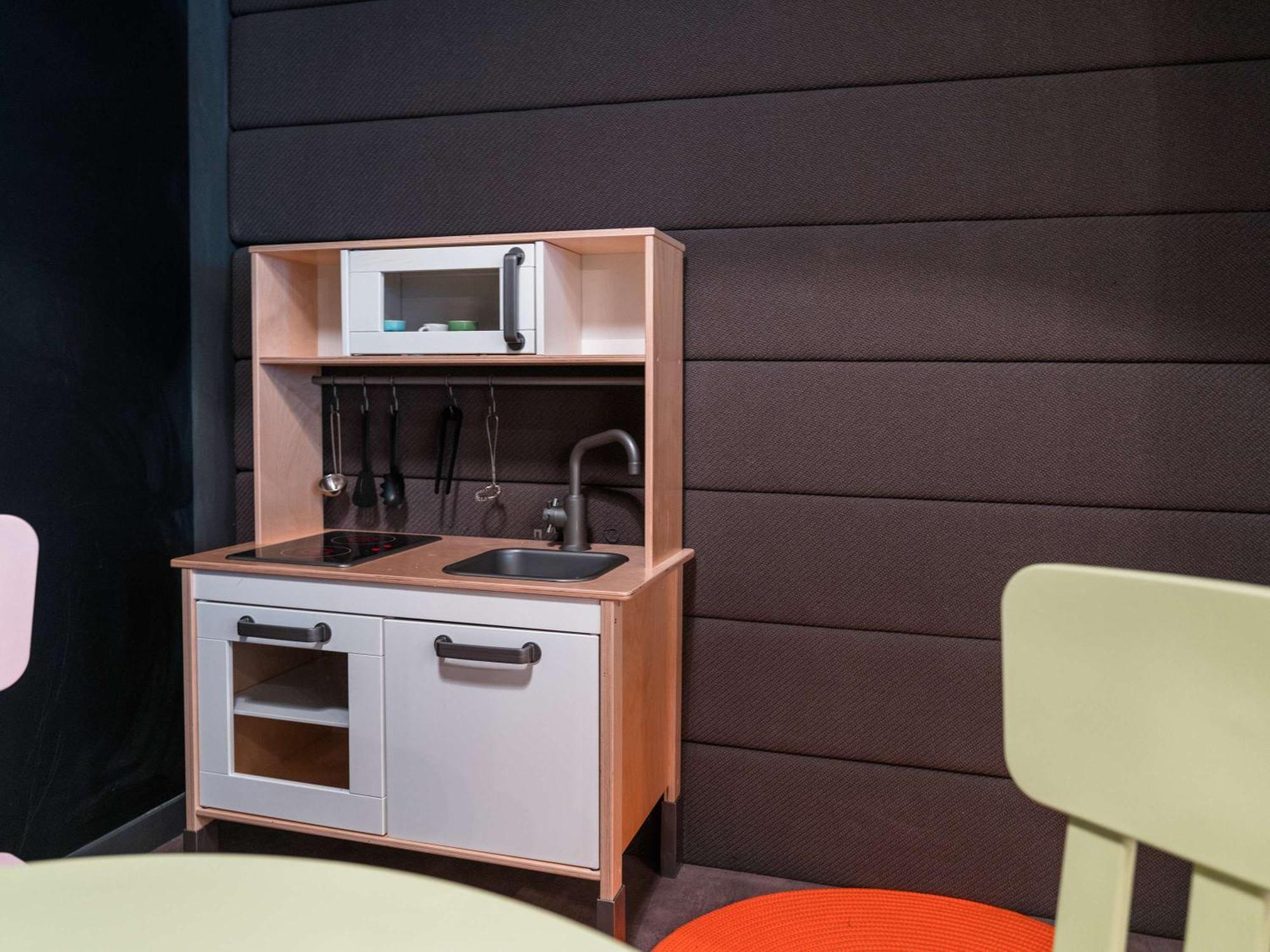 Hotel Ibis Styles Chalons En Champagne Centre Esterno foto