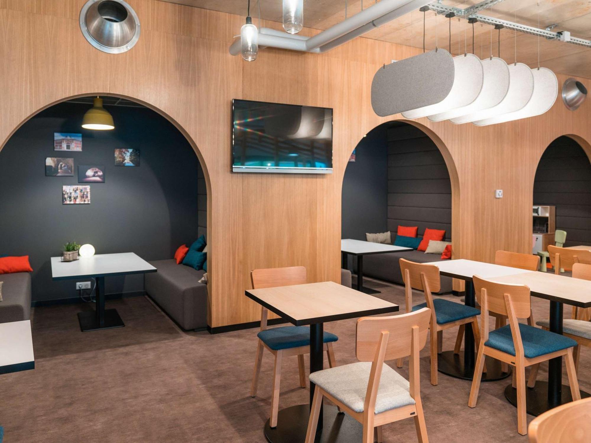 Hotel Ibis Styles Chalons En Champagne Centre Esterno foto