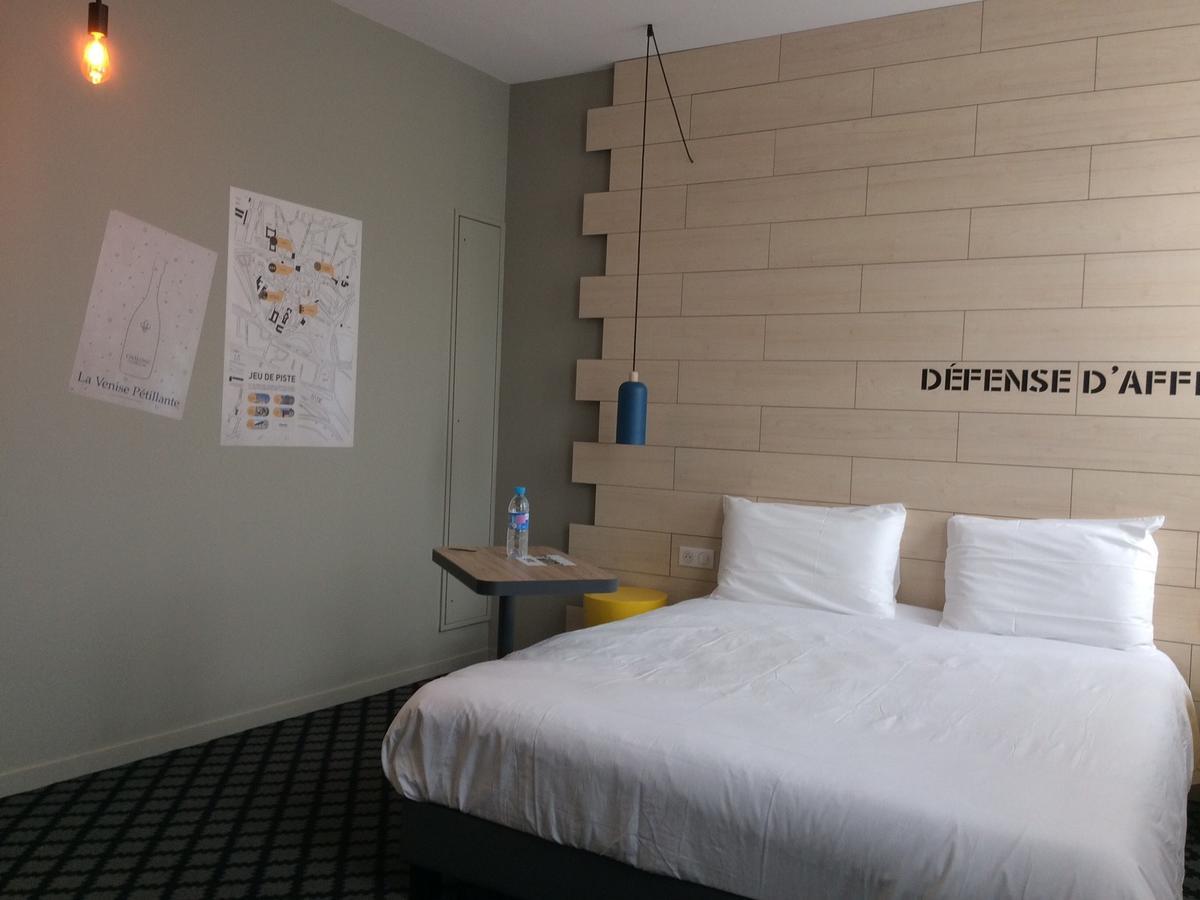 Hotel Ibis Styles Chalons En Champagne Centre Esterno foto