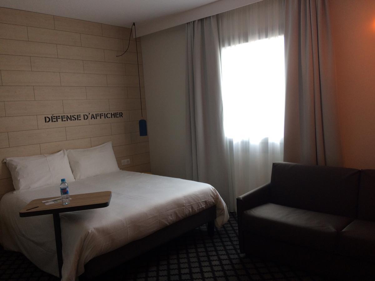 Hotel Ibis Styles Chalons En Champagne Centre Esterno foto